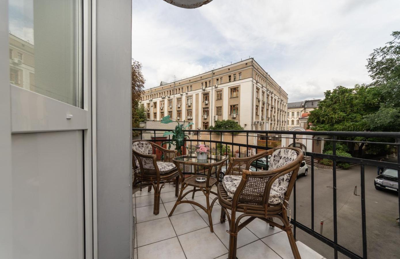 Mini-Hotel Guest Residence Kiev Luaran gambar